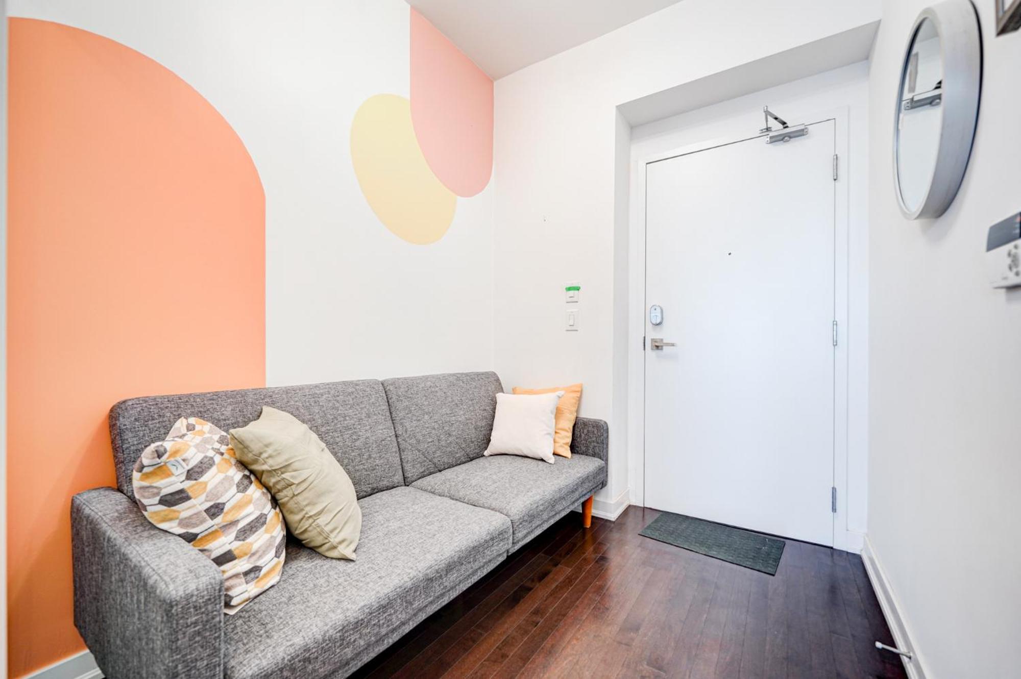 Royal York Apartment *