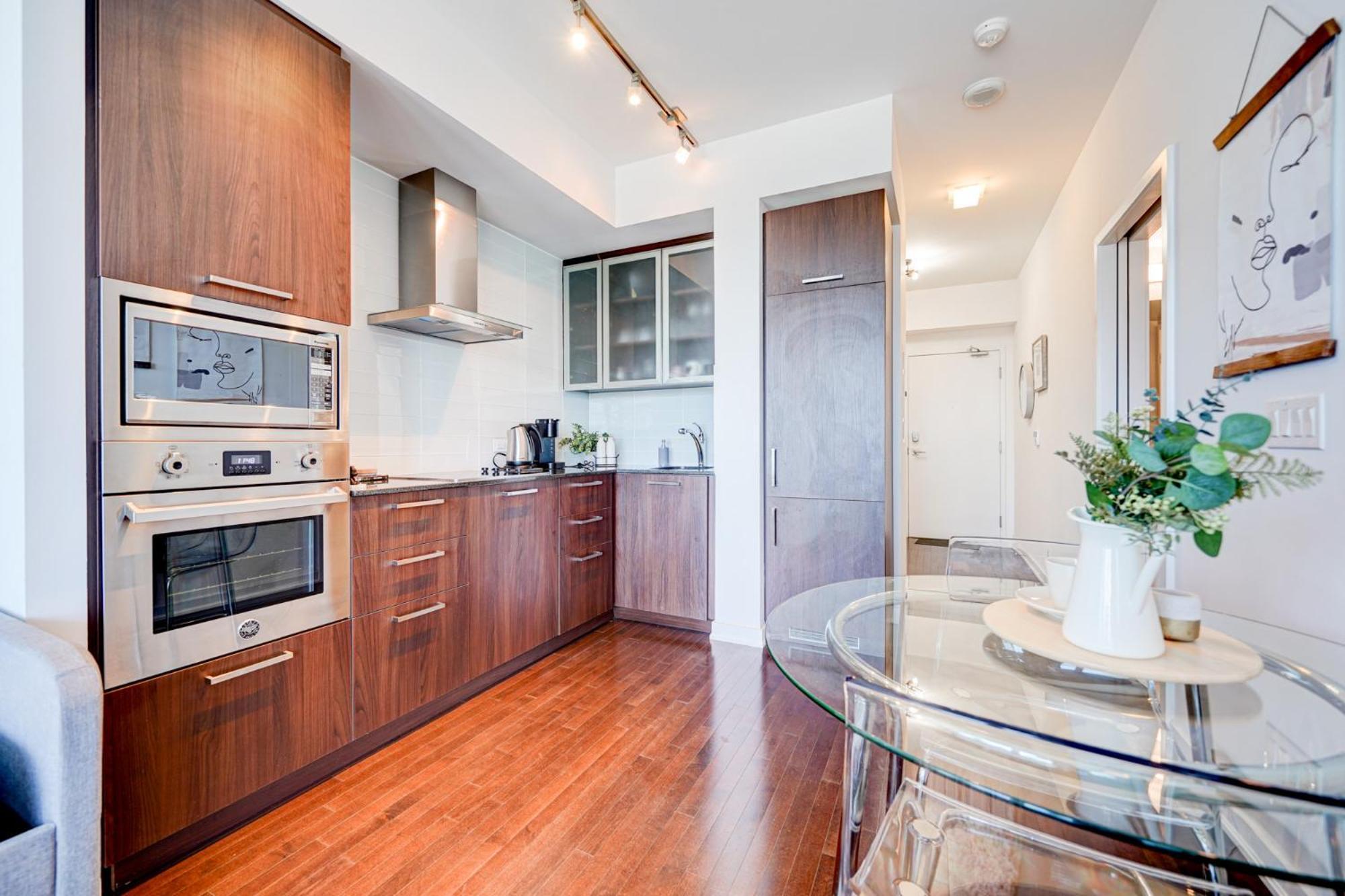 Royal York Apartment