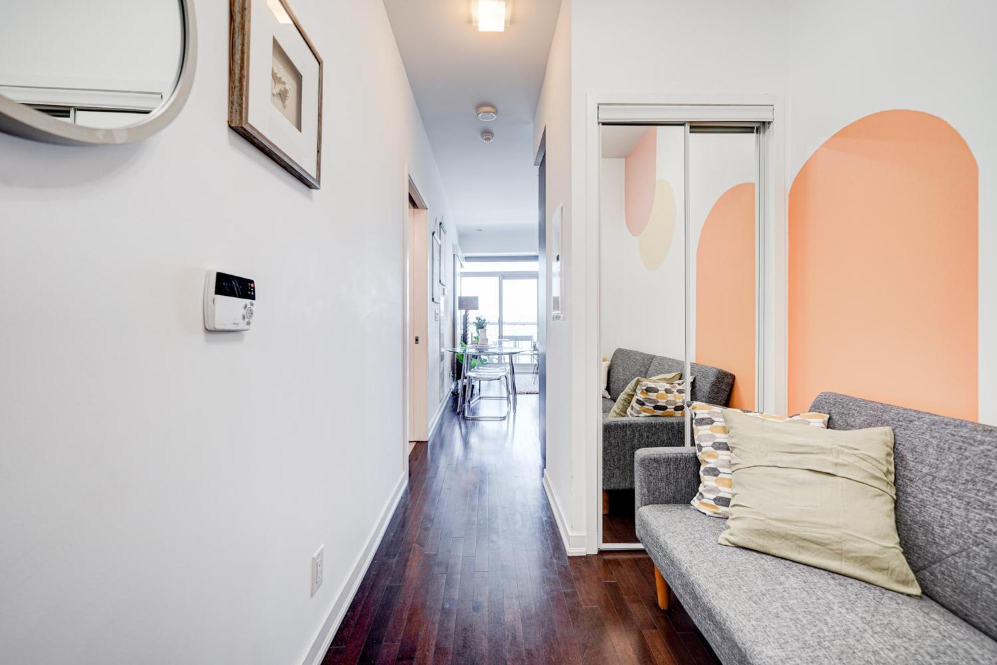Royal York Apartment *